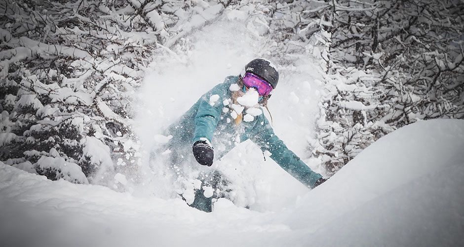 Lake Louise Photo: Banff Lake Louise Tourism Lake Louise Photo: Banff Lake Louise Tourism - image 0